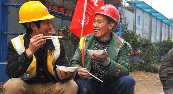 ũ�񹤳���ͱ����ߣ�ֱ��̯��̫��Ѫ���ع��غ��ס��