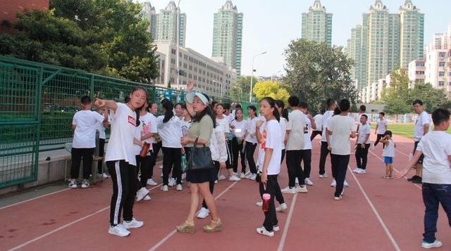 ʵ���Ĳ�ѧУ2021��16���ѵʵ¼