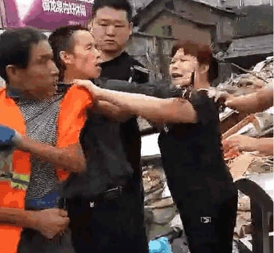 �Ǹ��۸���������Ů��, ��Ź�����˵����Ӻó�!