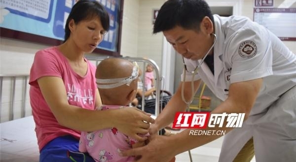 ҽԺ롰ҽʦڡͬһһֻרһ