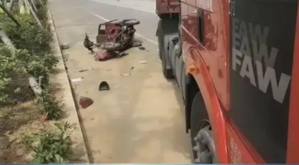 ������Ȫկ������ײ һ�˲�������