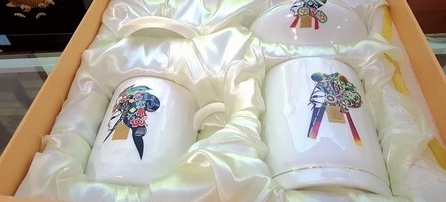 ��ɽ��ͤƤӰ�ˡ�Сʱ����Ĳ������˵����׵�һЩ��Ƭ