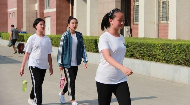 ʵ���Ĳ�ѧУ2021��16���ѵʵ¼