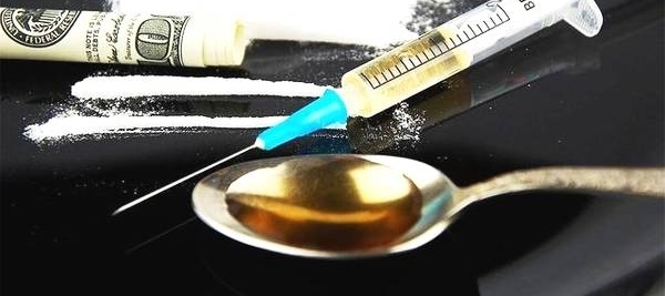 ������Ů�ӱ���������ץ���ֳ��ļ��ţ���������ս�ľ��춼��ŭ��