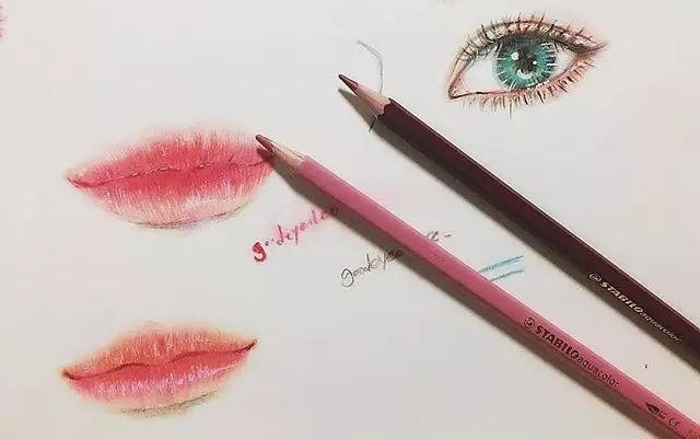 ��Ů�廭�ң���չ�������ϼ�һĨ��ɫ��Ů������ɢ��������
