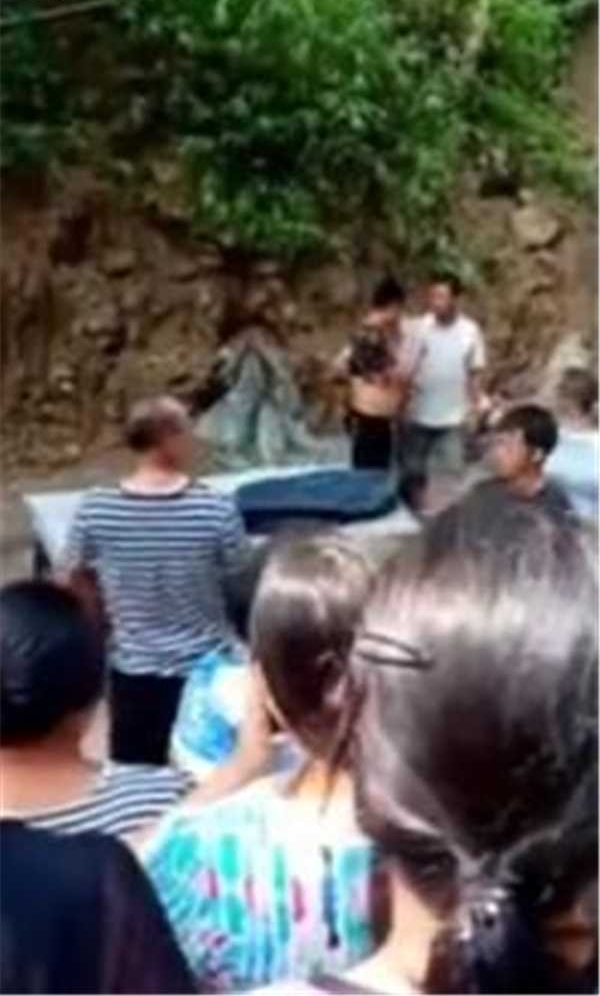 8��СŮ��ʧ��ʬ�屻������:�������ش���������