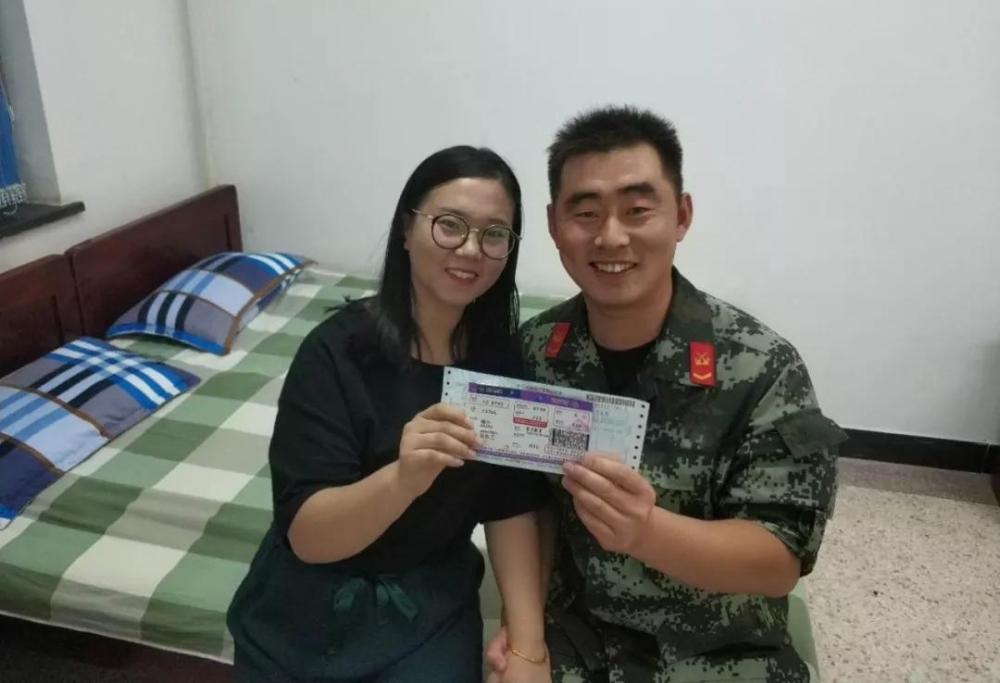 �۽�����ɩ�����ر߹�̽�ף���һ·�ҳ�������ԵĿ࣬Ҳ��������