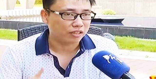 �������������ֵ��ԣ��ұ������·����ң��˿�˻���