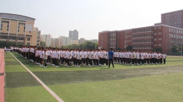 ʵ���Ĳ�ѧУ2021��16���ѵʵ¼