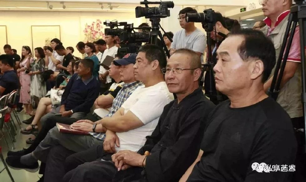 �ؾ���Զ������������ѧ45����ѧ����Ʒչ�ھ�¡�ؿ�Ļ