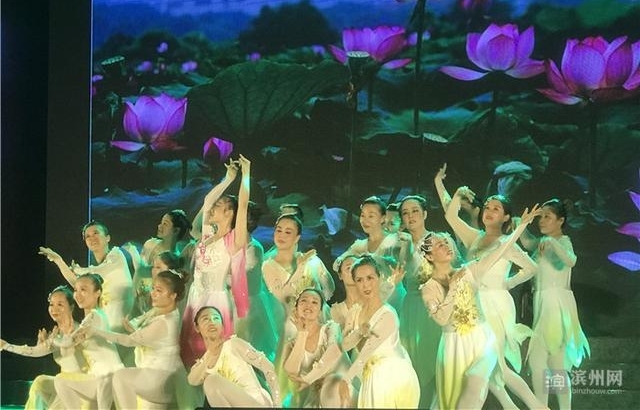 Ψ�����ˣ���Ѥ���������������׽��������Ļ������ڵ��峡�赸չ�ݻ����