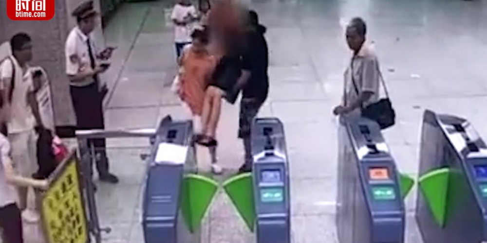 Խи人վͻȻ ˿Ͱæ2ӲŮӤ