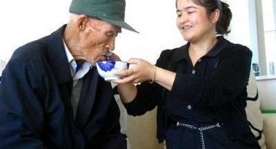 ϲͻȻŮķңȥ͵ȴ˶ݡ