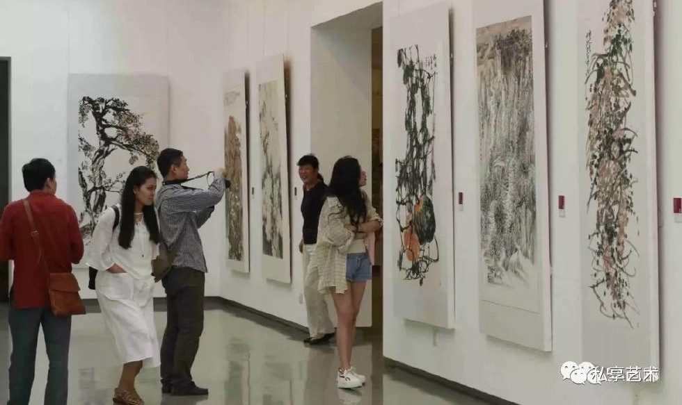 �ؾ���Զ������������ѧ45����ѧ����Ʒչ�ھ�¡�ؿ�Ļ