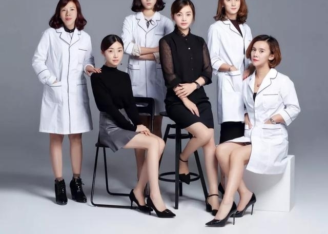 רע��ҵ15�꣬��ʮ��ƽ�׵�С�굽��ʮ�Ҽ��˵꣬��Ů�����漣