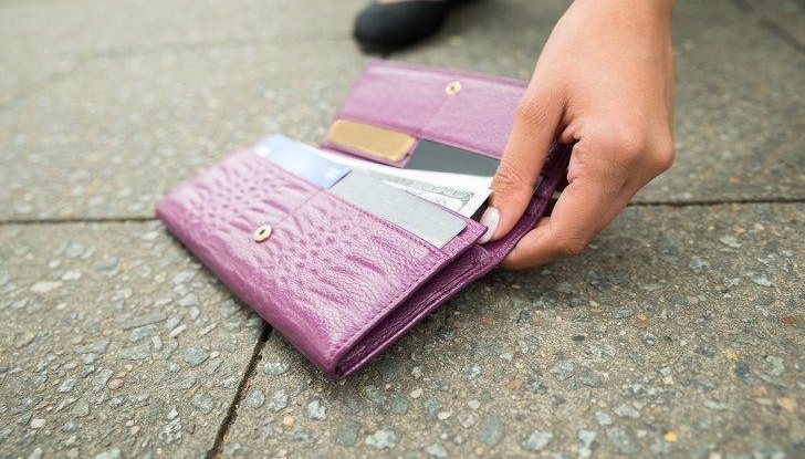 10����·�Ͽ��������Բ�Ҫ�񡱵Ķ�����