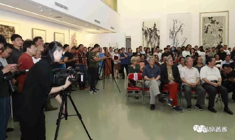 �ؾ���Զ������������ѧ45����ѧ����Ʒչ�ھ�¡�ؿ�Ļ