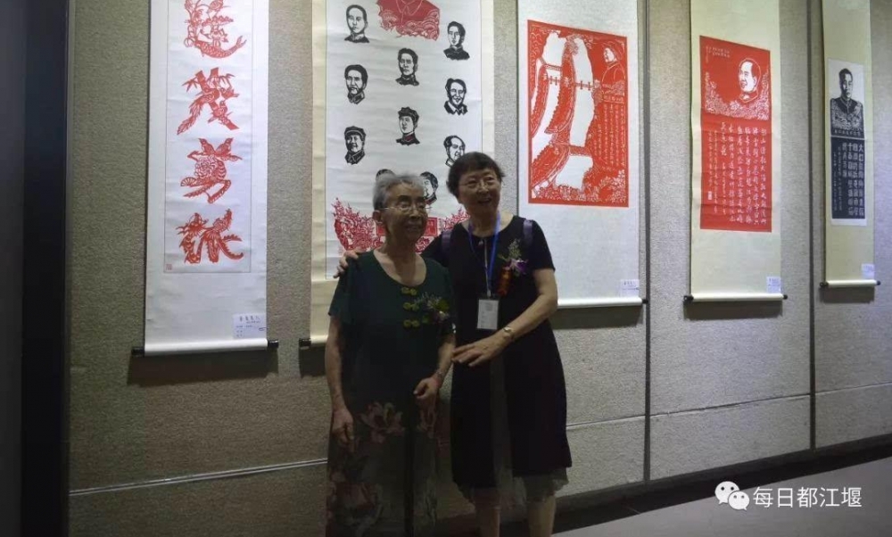 մߣ͢ï˼ֽ滭չڶп԰