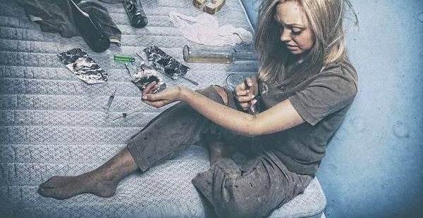 ������Ů�ӱ���������ץ���ֳ��ļ��ţ���������ս�ľ��춼��ŭ��