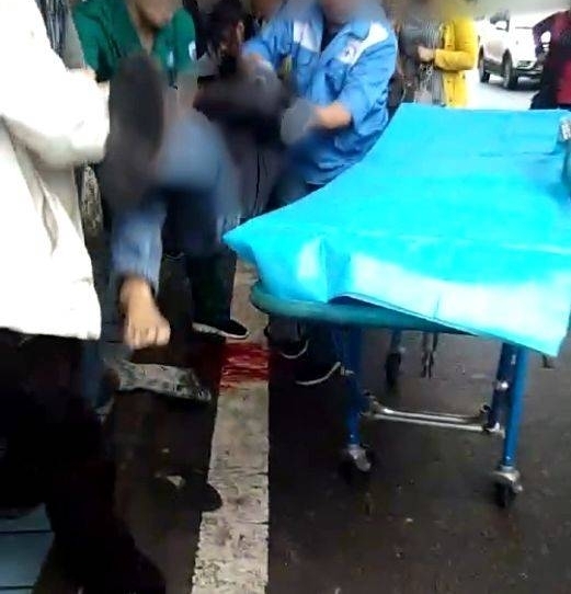 �ո�|�ϲ�����һ�𳵻����е�����