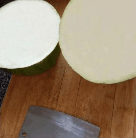 Ů����·������һ�����ϣ��ؼ��п��󣬲ſ�����