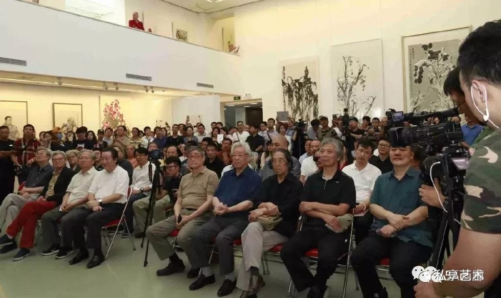 �ؾ���Զ������������ѧ45����ѧ����Ʒչ�ھ�¡�ؿ�Ļ