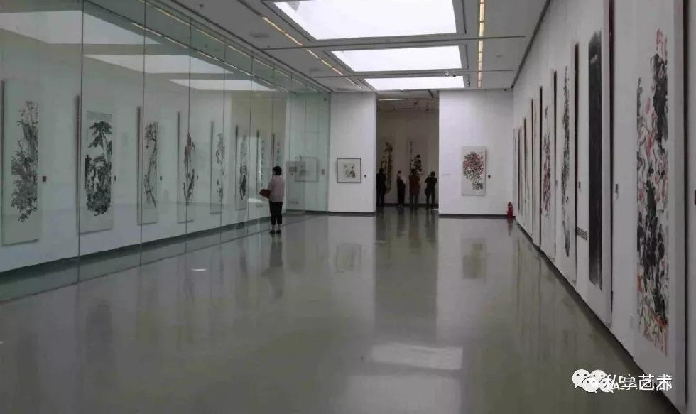 �ؾ���Զ������������ѧ45����ѧ����Ʒչ�ھ�¡�ؿ�Ļ