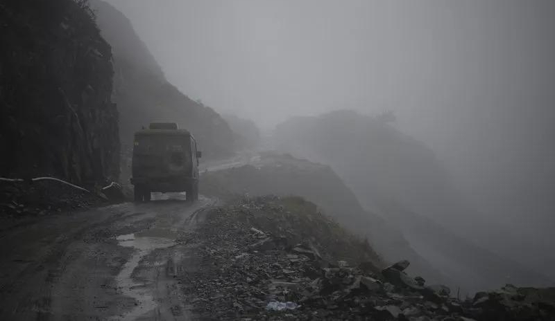 �۽�����ɩ�����ر߹�̽�ף���һ·�ҳ�������ԵĿ࣬Ҳ��������