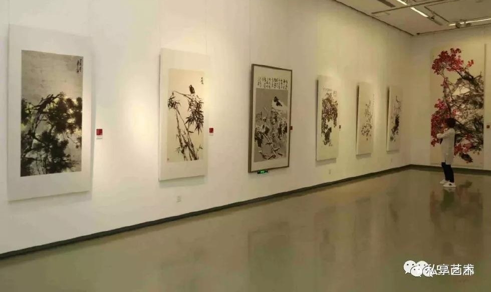 �ؾ���Զ������������ѧ45����ѧ����Ʒչ�ھ�¡�ؿ�Ļ