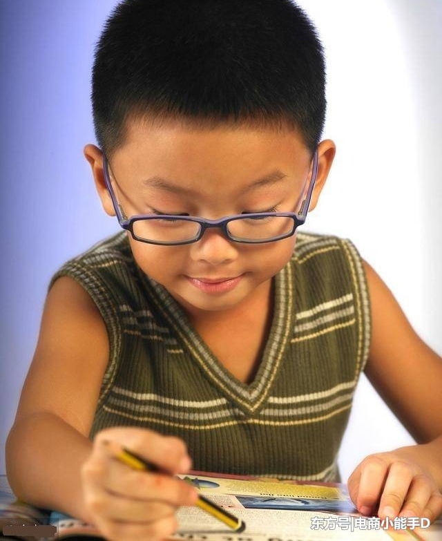 ����ֹ�׶�԰����Сѧ�γ̡�֪ͨ���ҳ����뻹����һ������ͯ�꣡