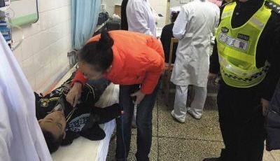 �ÿ�ͻ�������񾯼�ʱ��ҽ