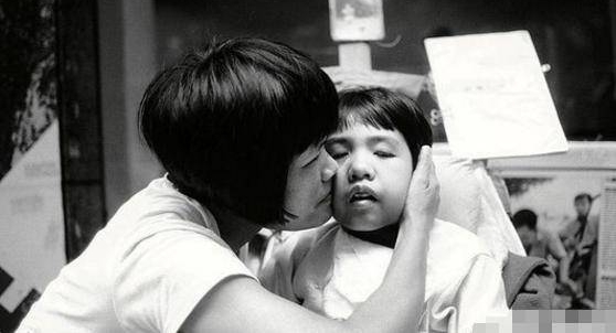 ����ʼ�������������� 4λ�����������彲������Ĳ�����Ӧ