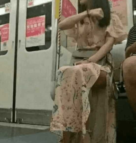 ������ż�������۸���90����Ů ����: ��������̵�ûë��