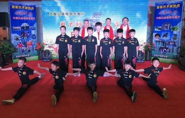 �������й����߽�������ʨ�Ǵ������ݡ��Ŀ�����ʽԲ�����