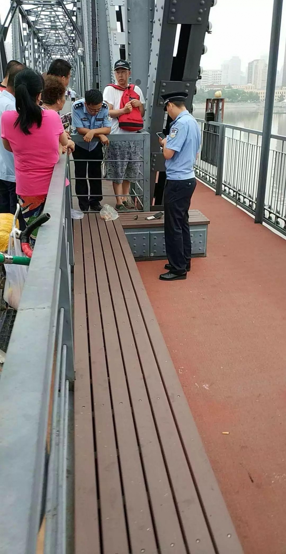 �����ж���·�ţ�һ90��С���賿���ź���ˮʧ�� | �����ѽ������