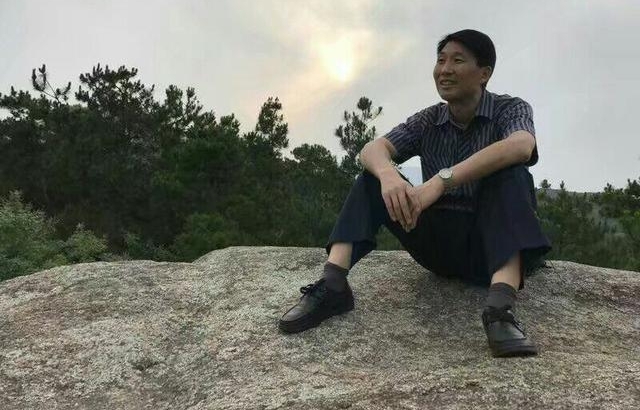 �����е���Ƭ�һ�Դ��תҵ�ϱ�����ƶ�±�·���ж�Զ��