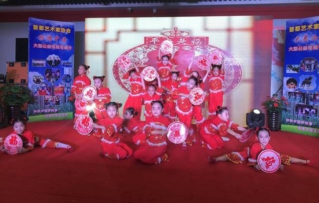 �������й����߽�������ʨ�Ǵ������ݡ��Ŀ�����ʽԲ�����