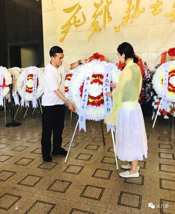 ���ӻ�ʥ�����к�ɫ�������������廳����ɽ���ң����ޡ���������