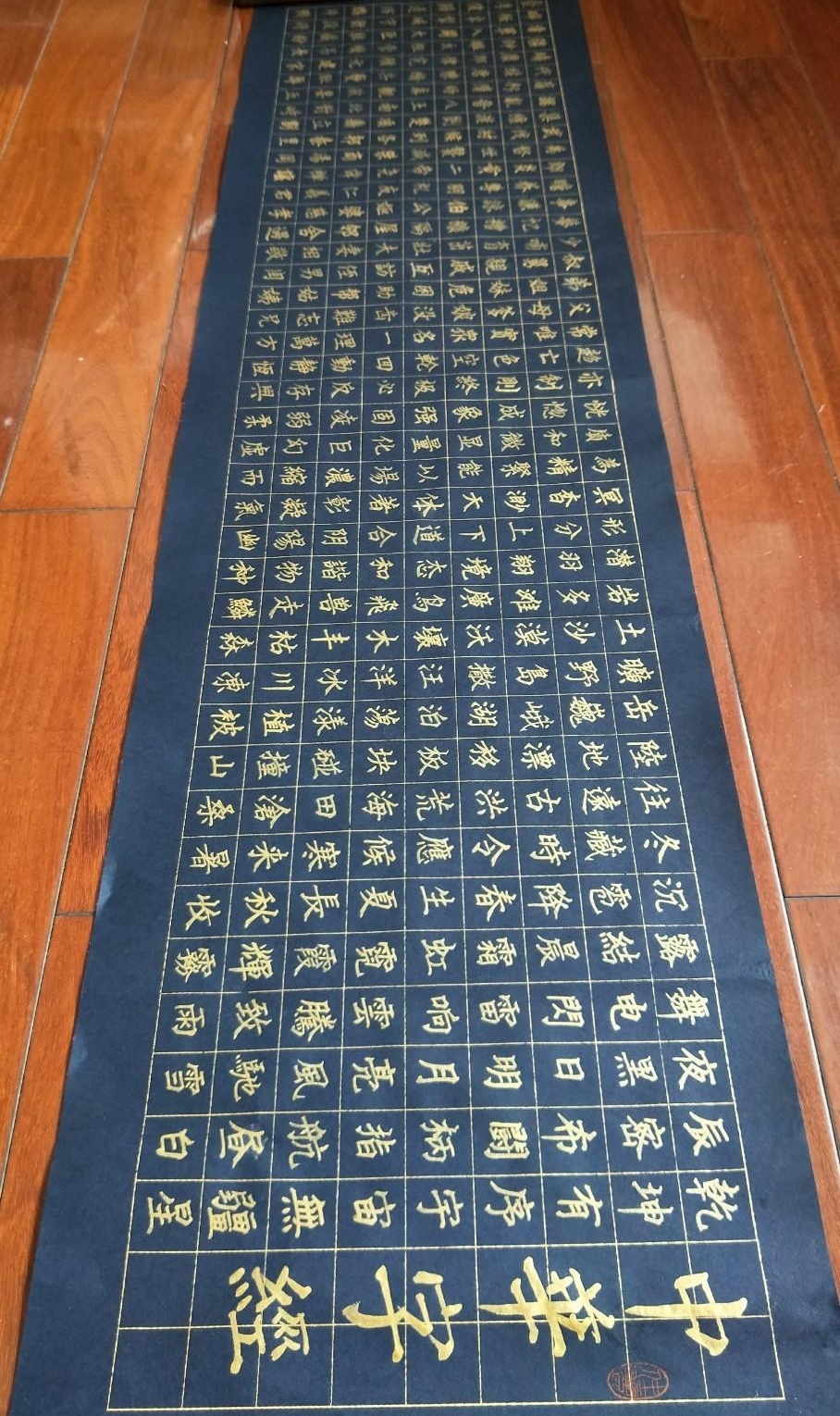 �鷨����象����ʵ����߽����㣬�]����ֽ�鷨��