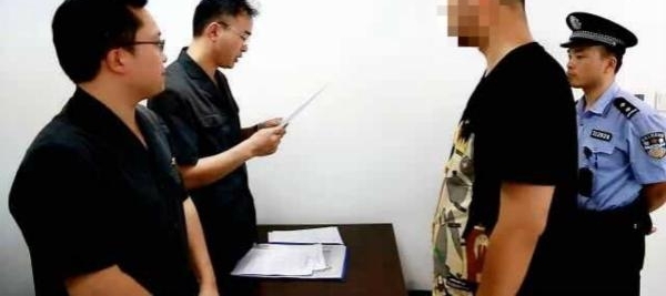 ���������ܲ���ծ���ֳ�������շ�Ժ����һ�������ԹԻڹ�����