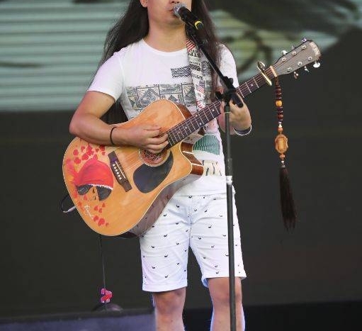 ��ʮ�ֽ�ͷ���������ֽڣ��ɶ����������������