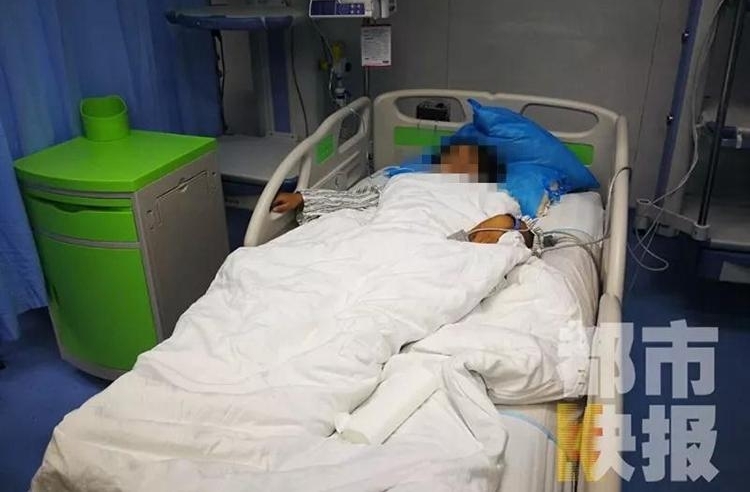 ����һ������ʳ��ҰĢ�����ж� ����һ������