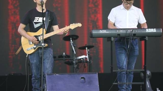 ��ʮ�ֽ�ͷ���������ֽڣ��ɶ����������������