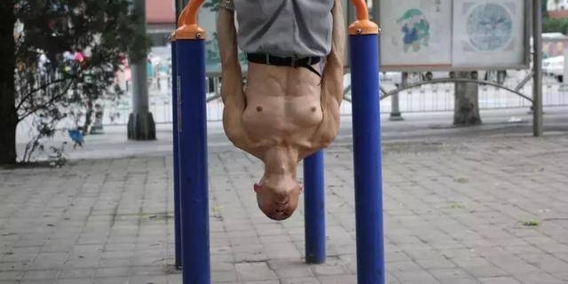 65���ү��ʮ�����ʱ����������� �ǵù�԰���Ů����������