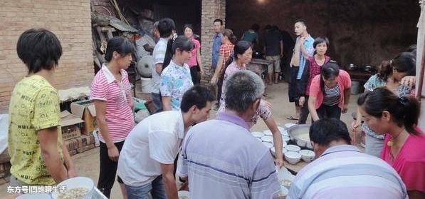 һ�ٷ�ʮ����ʮ�룬�����ĺ�ˮ�棬��ҳԣ�