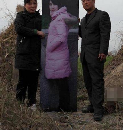 ����ʼ�������������� 4λ�����������彲������Ĳ�����Ӧ