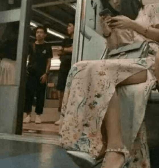 ������ż�������۸���90����Ů ����: ��������̵�ûë��