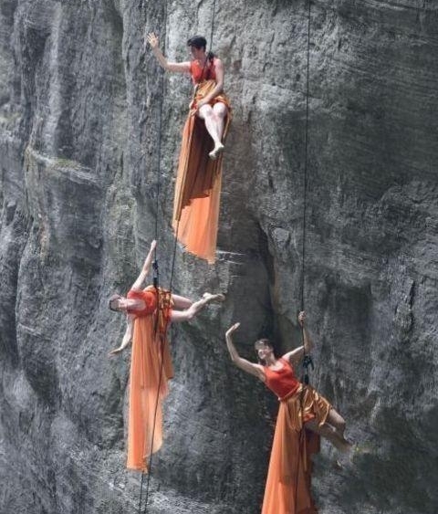 �����ϵ��赸��������һ����������������߾�����赸