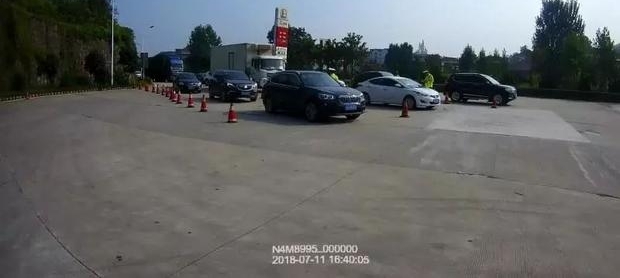 ��ʦ�����Ҵ���ȥ����~��һѧԱ�����������ϸ���.....