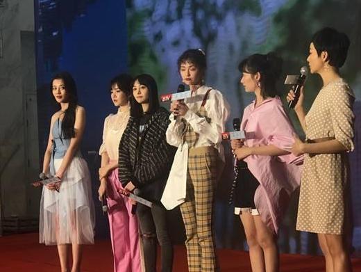 当红小花郑爽与“青春剧”名导组合出新作,话题不断